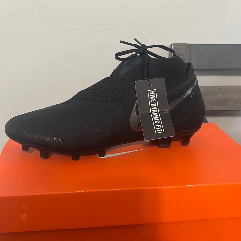 Nike phantom cleats